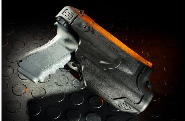 Best Holsters for the Springfield Hellcat